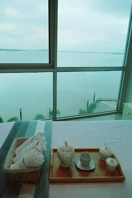 Departamento Familiar Riverfront Guayaquil 0*,