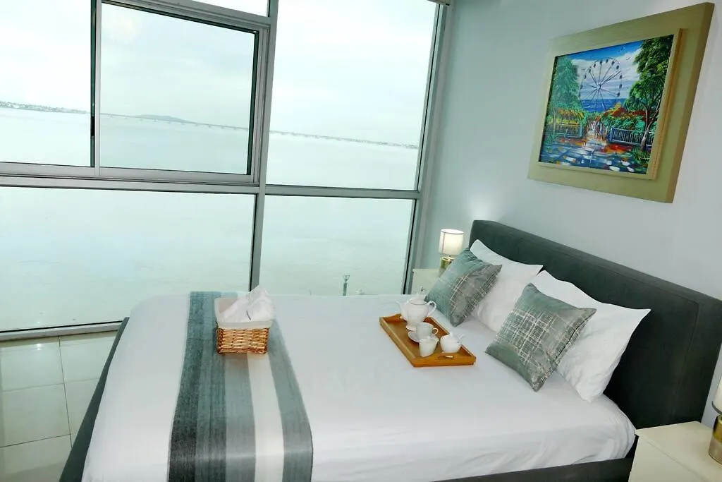 Departamento Familiar Riverfront Guayaquil